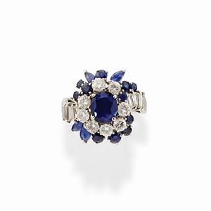  - Anello in oro bianco 18k, zaffiri e diamanti