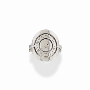 Anello in oro bianco 18K