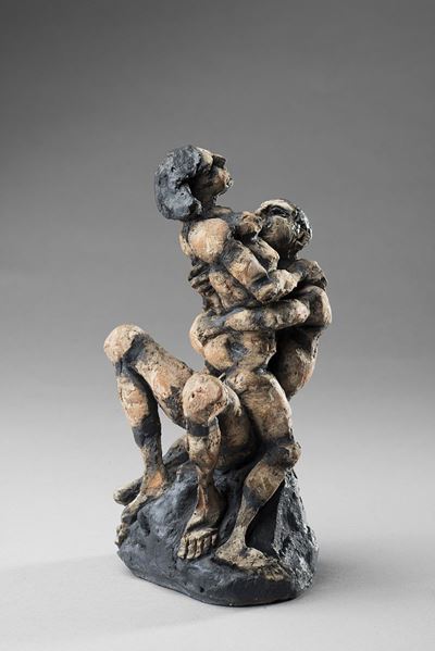 Coppia di innamorati I, 1979, terracotta policroma