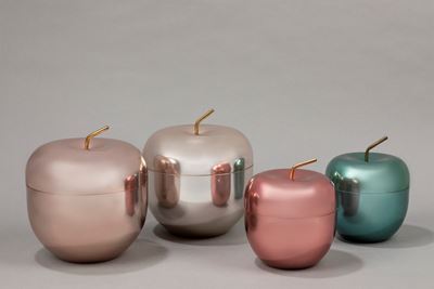 Quattro contenitori per ghiaccio, alluminio anodizzato e ottone, 1952