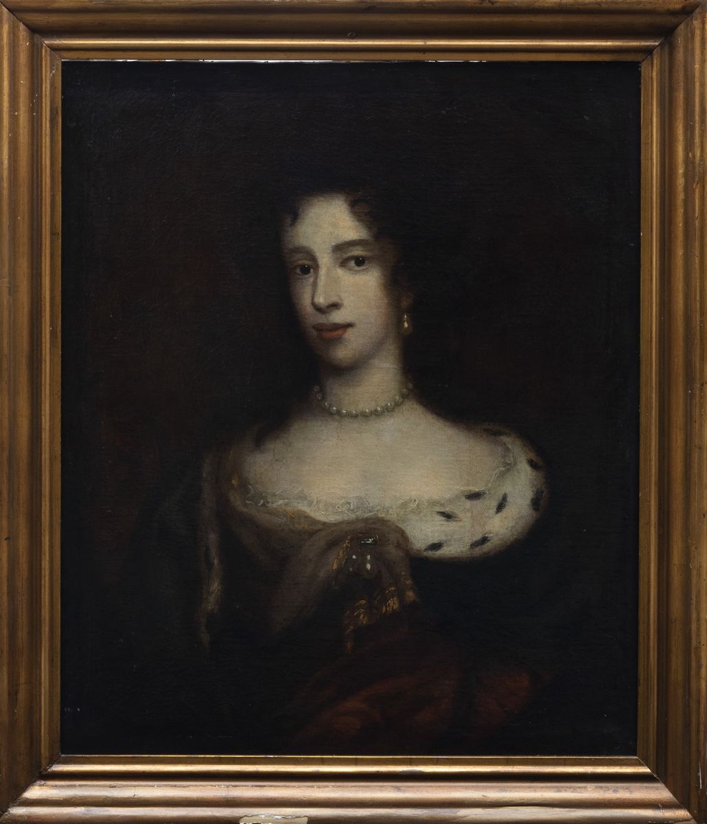 Seguace di Peter Lely - Ritratto di giovane dama a mezzo busto con parure di perle, olio su tela