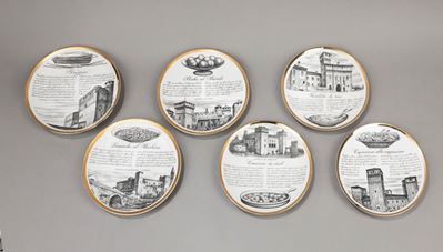Sei piatti in ceramica serigrafata dalla serie 'Specialità piemontesi'