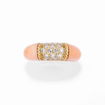 Anello in Oro Giallo 18k, Corallo e Diamanti