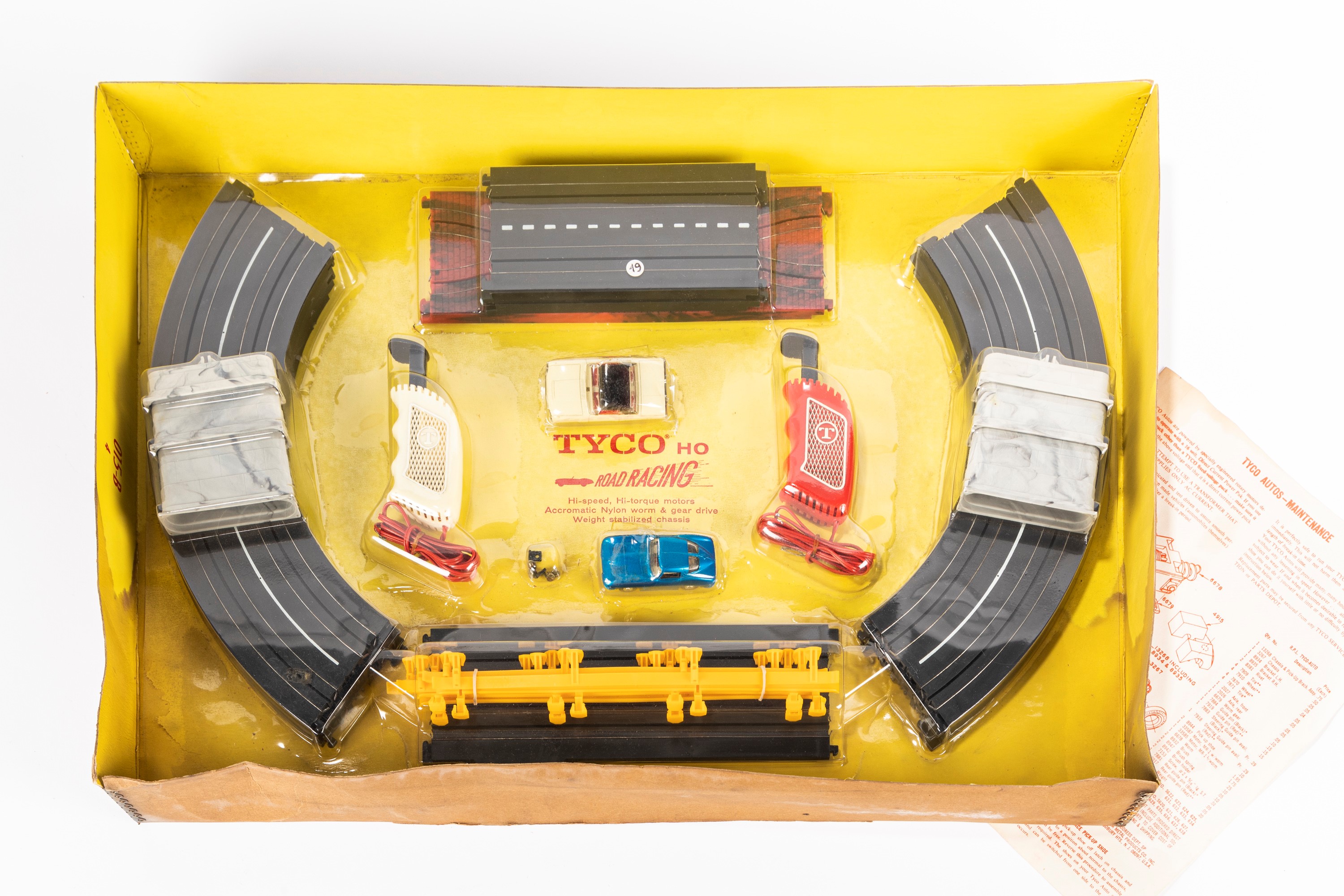 Track competition figure 8