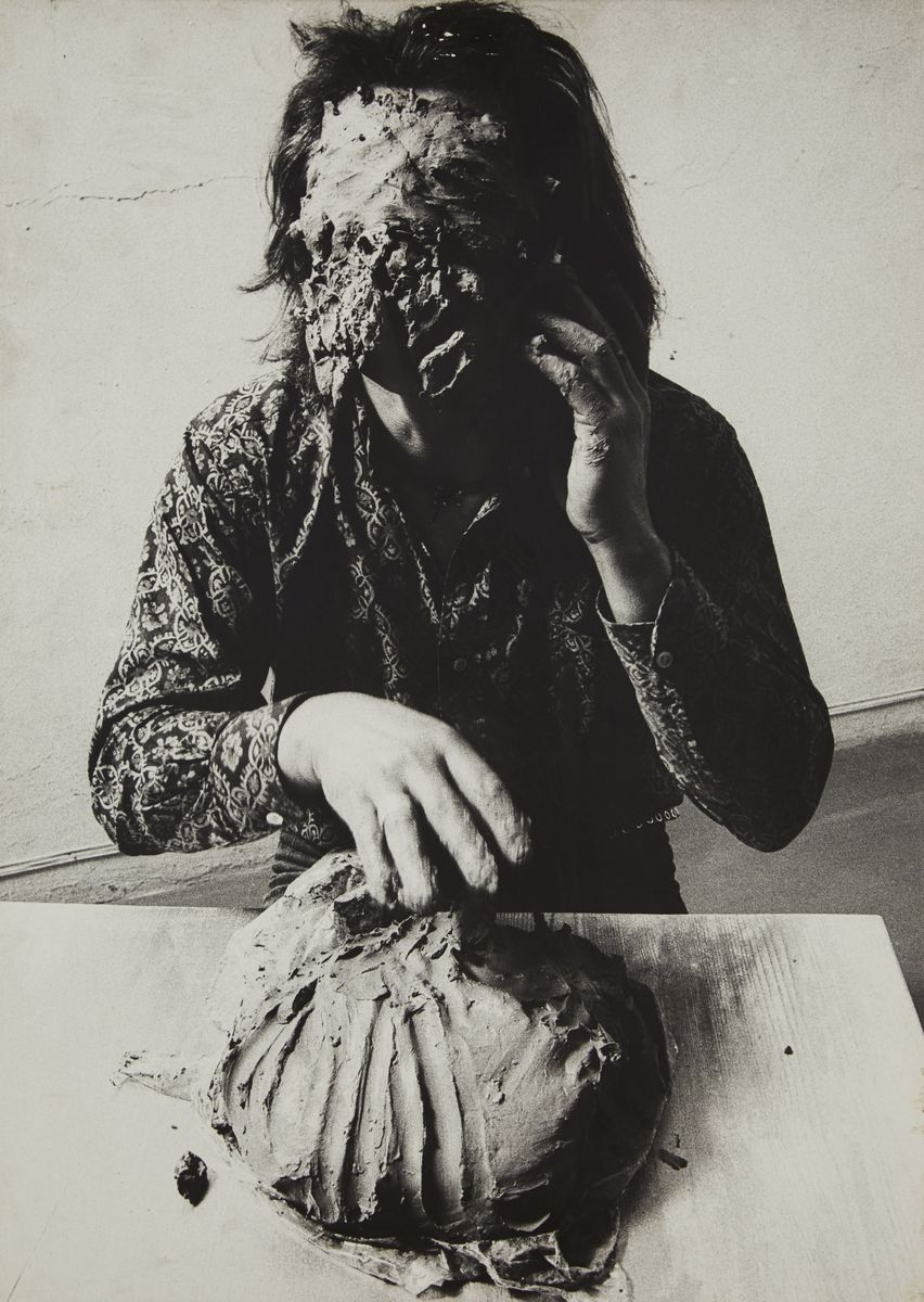 Eliseo Mattiacci - Rifarsi (1973), tre fotografie su tavola