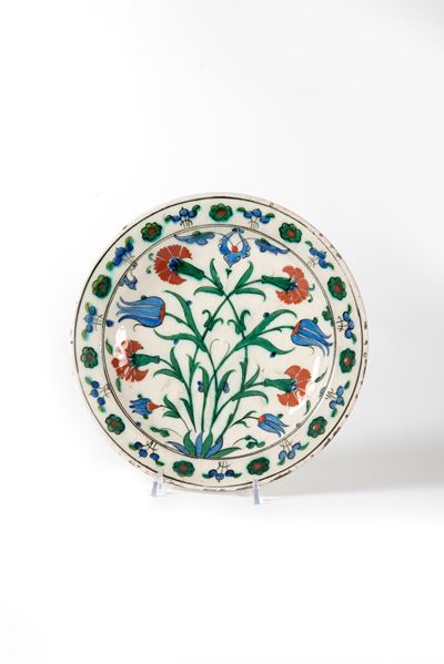Piatto in Ceramica Iznik, Impero Ottomano, Turchia, Secolo XVII