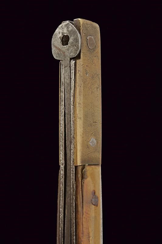 Lungo Coltello Pieghevole