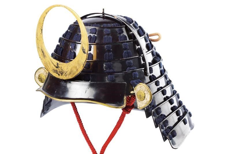 Raro Chouchin o Tatami Kabuto Pieghevole