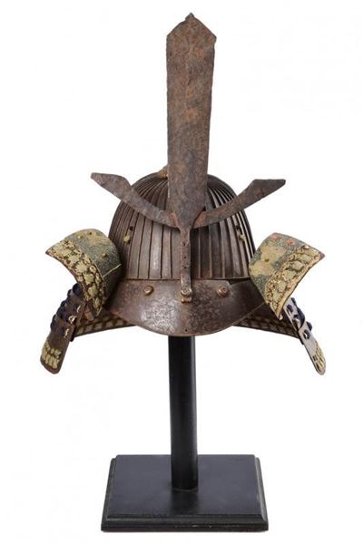 Suji-bachi Kabuto in Ferro a Trentotto Ken