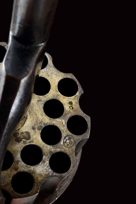 Raro Revolver a Spillo a Venti Colpi e Canne Sovrapposte