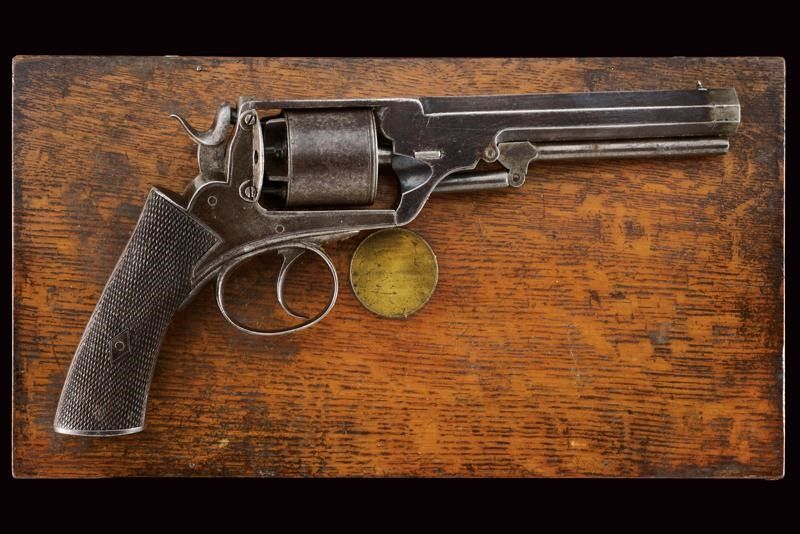 Revolver a Luminello sul Tipo Tranter di Roberts & Co. in Cassetta