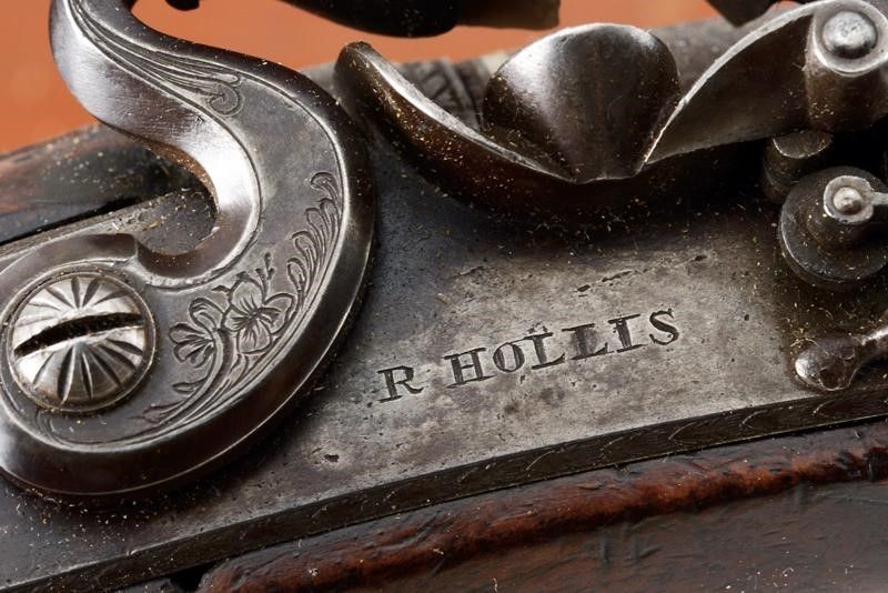 Pistola a Pietra Focaia di R. Hollis in Cassetta