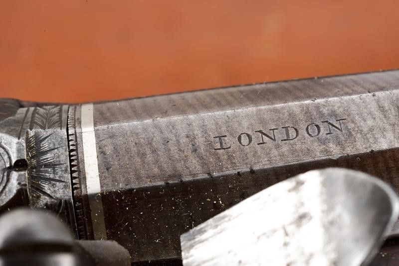 Pistola a Pietra Focaia di R. Hollis in Cassetta