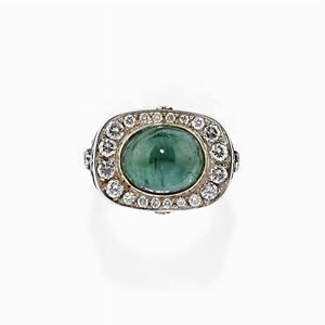 Anello con smalto, smeraldo e diamanti