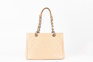 Beige quilted leather double shoulder chain bag