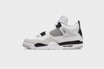 Jordan 4 Jordan 4 Retro Military Black / Taglia Us 6 Eur 38.5