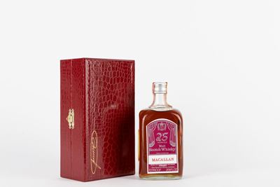 Macallan 25 Yo Queen's Silver Jubilee 1977