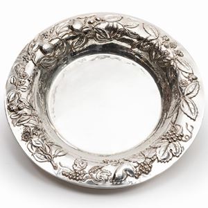A silver plate, Italy, 20th Century, Brandimarte
