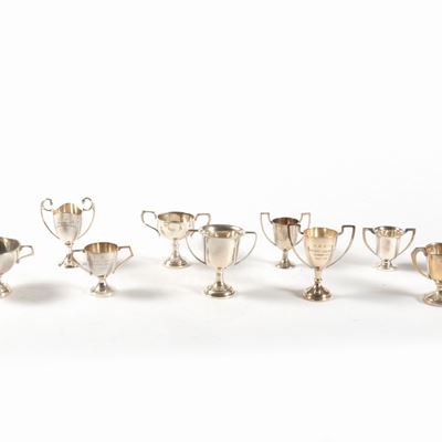 Lotto Composto da Dieci Coppette in Argento, Inghilterra Secolo XX