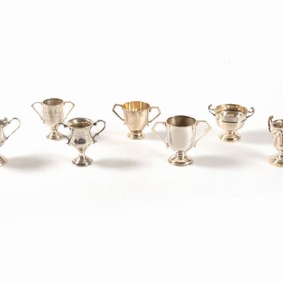 Lotto Composto da Sette Coppette in Argento, Inghilterra Secolo XX