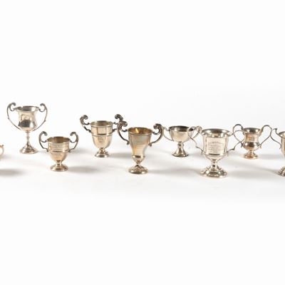 Lotto Composto da Dieci Coppette in Argento, Inghilterra Secolo XX