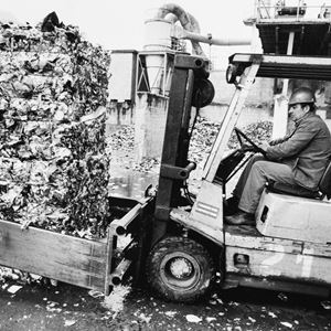 Untitled (Recycling aluminium)