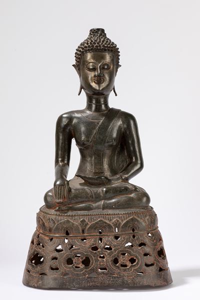 Buddha Assiso in Bronzo. Thailandia, Secolo XIX