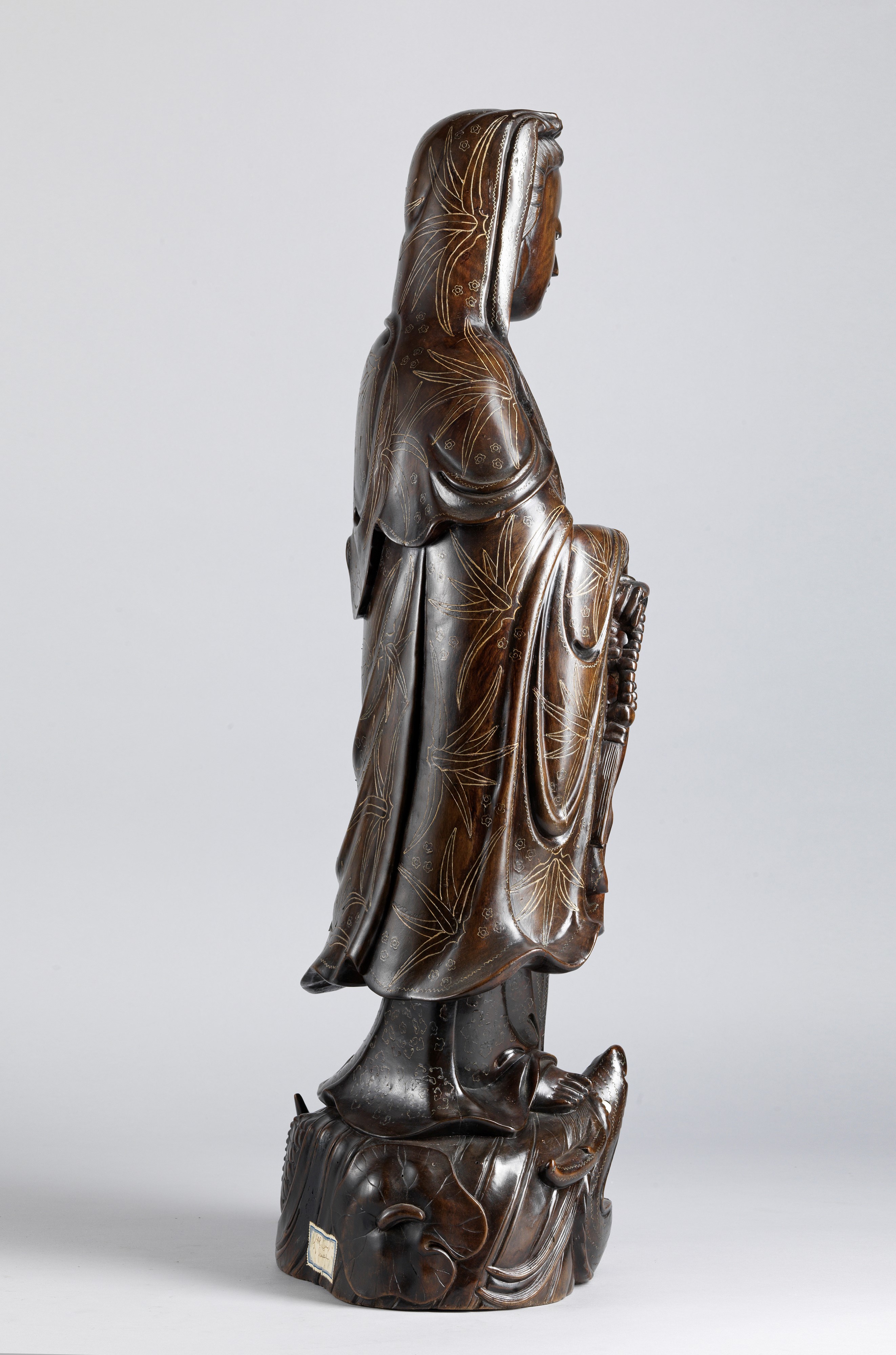 Guanyin in Legno. Cina, Secolo XX