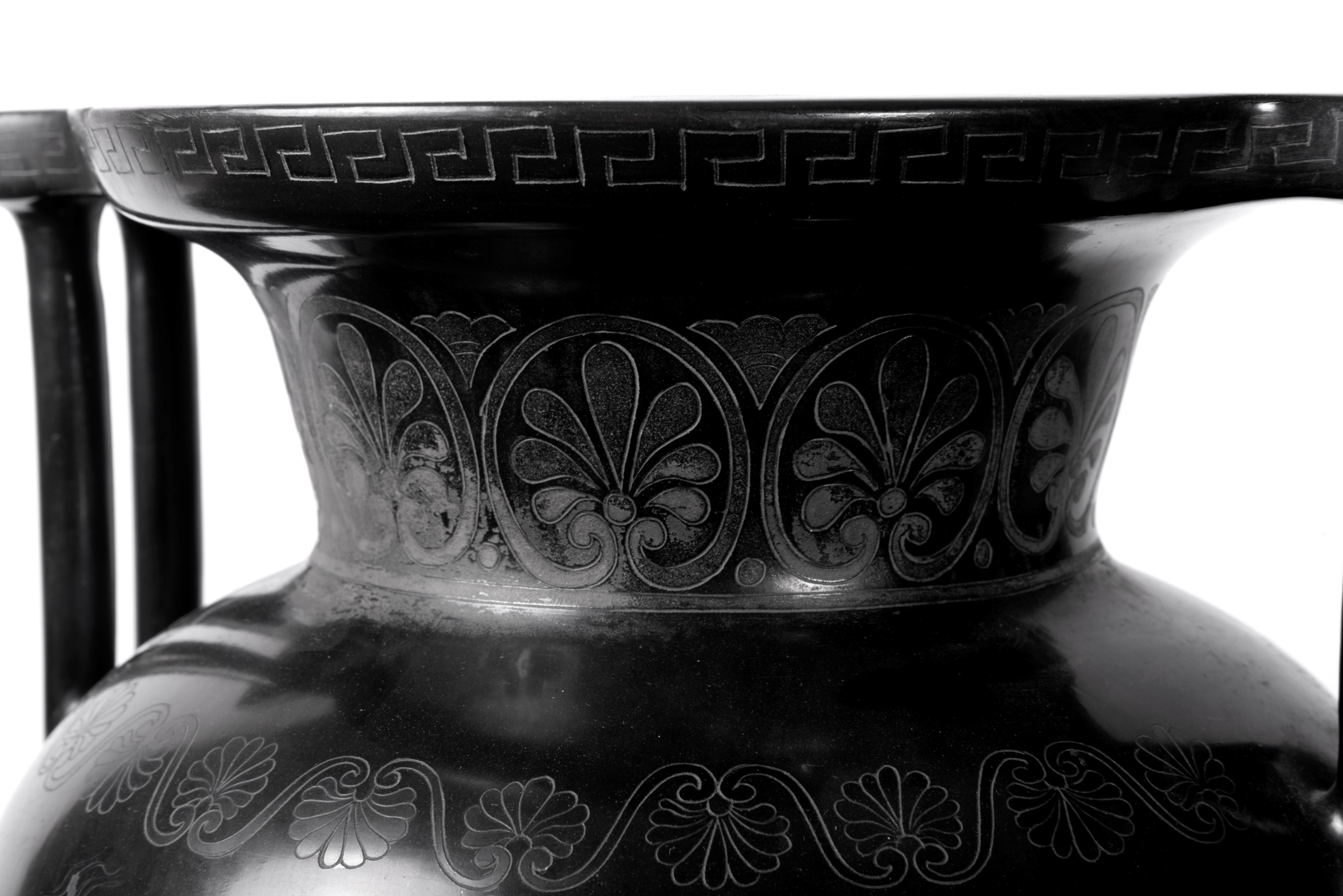Cratere in Terracotta Smaltata Nera, Fine Secolo XIX - Inizi Secolo XX