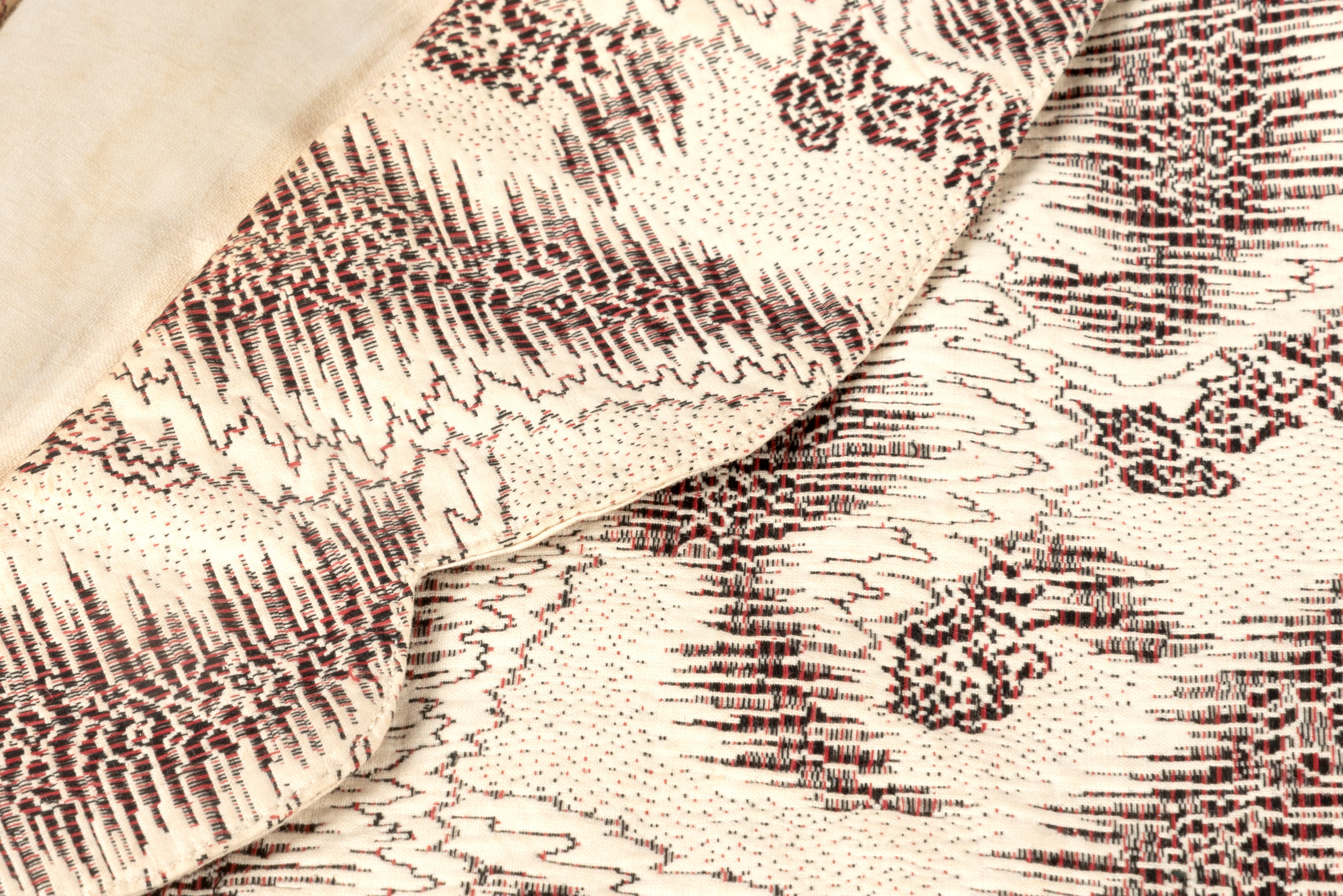 Lotto Composto da Due Gilet in Seta Ricamata, Secolo XVIII, e un Gilet in Broccato, Secolo XIX