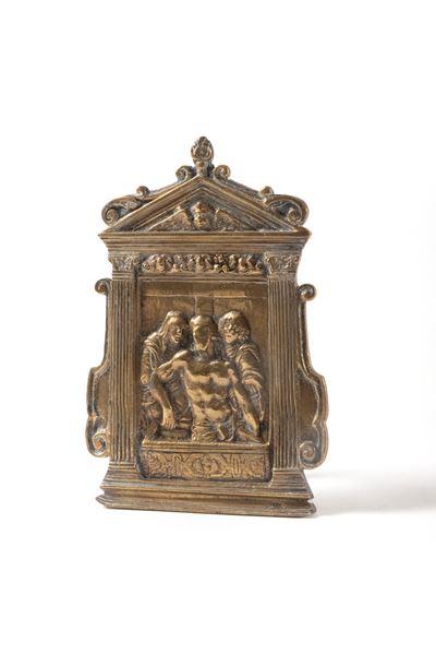 Pace in Bronzo Raffigurante Pietà, Entro Cornice a Tempietto, Secolo XVII