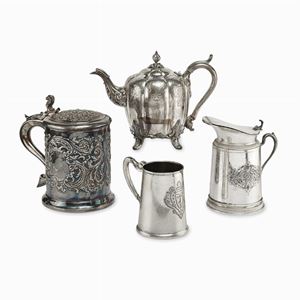  - A lot of different silver objects: a tea pot, tankards and termos,  Italy and England