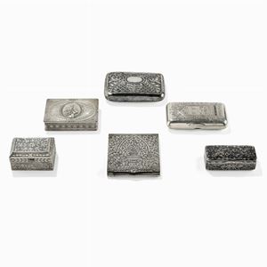  - A silver lot of 18 cigarette case and 16 snuffbox