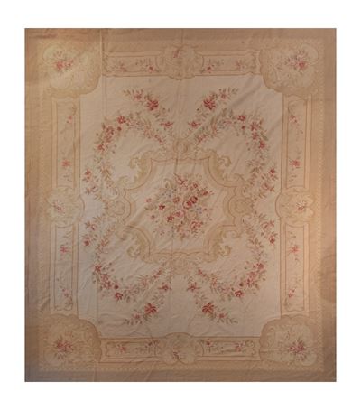Tappeto Aubusson Color Beige, Senape e Rosa, con Motivi Geometrici e Floreali, Inizi Secolo XX