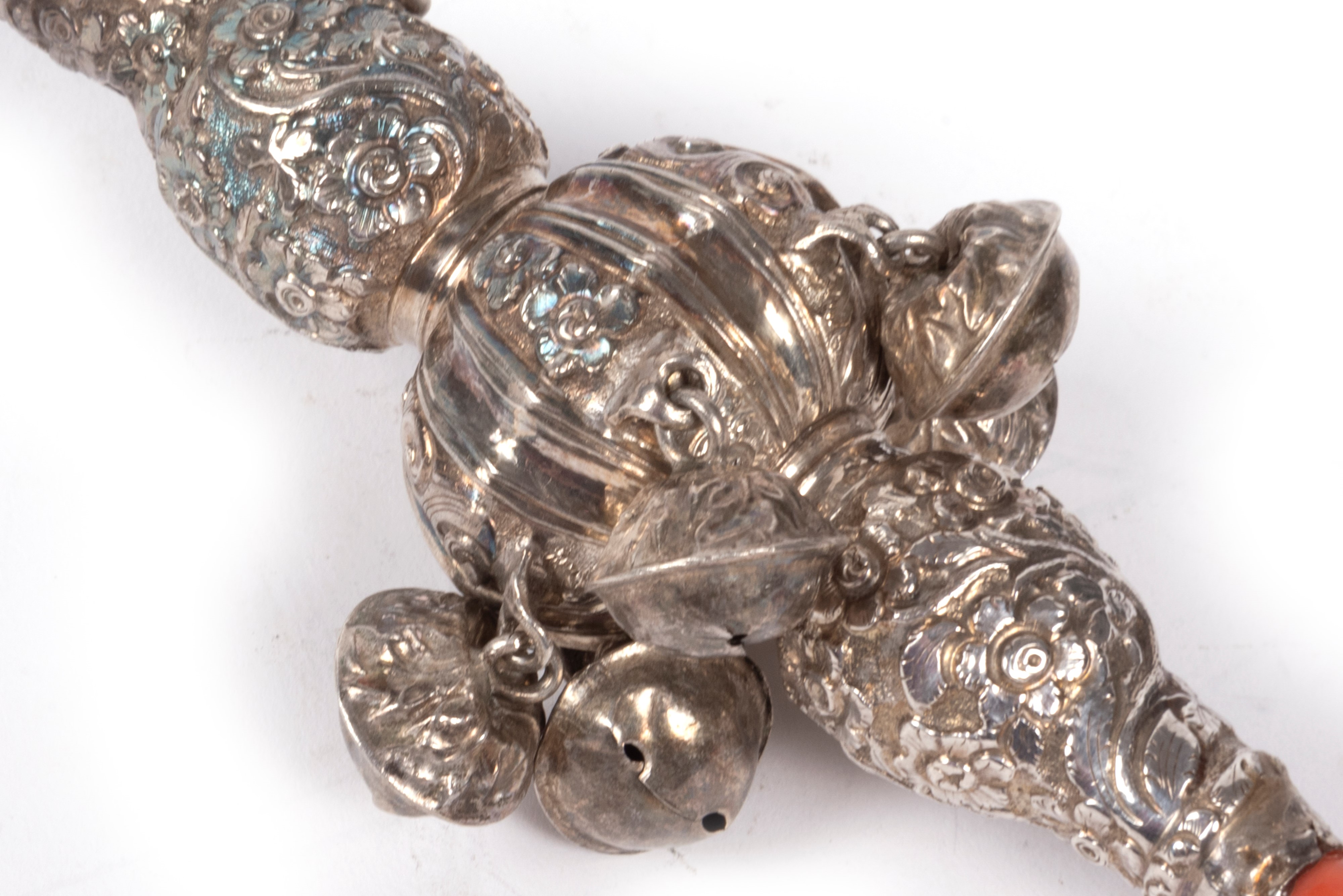 Sonaglio in Argento e Corallo, Birmingham, Inghilterra Secolo XVIII
