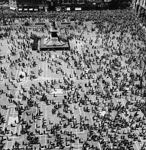 Untitled (Duomo Square, Milan)