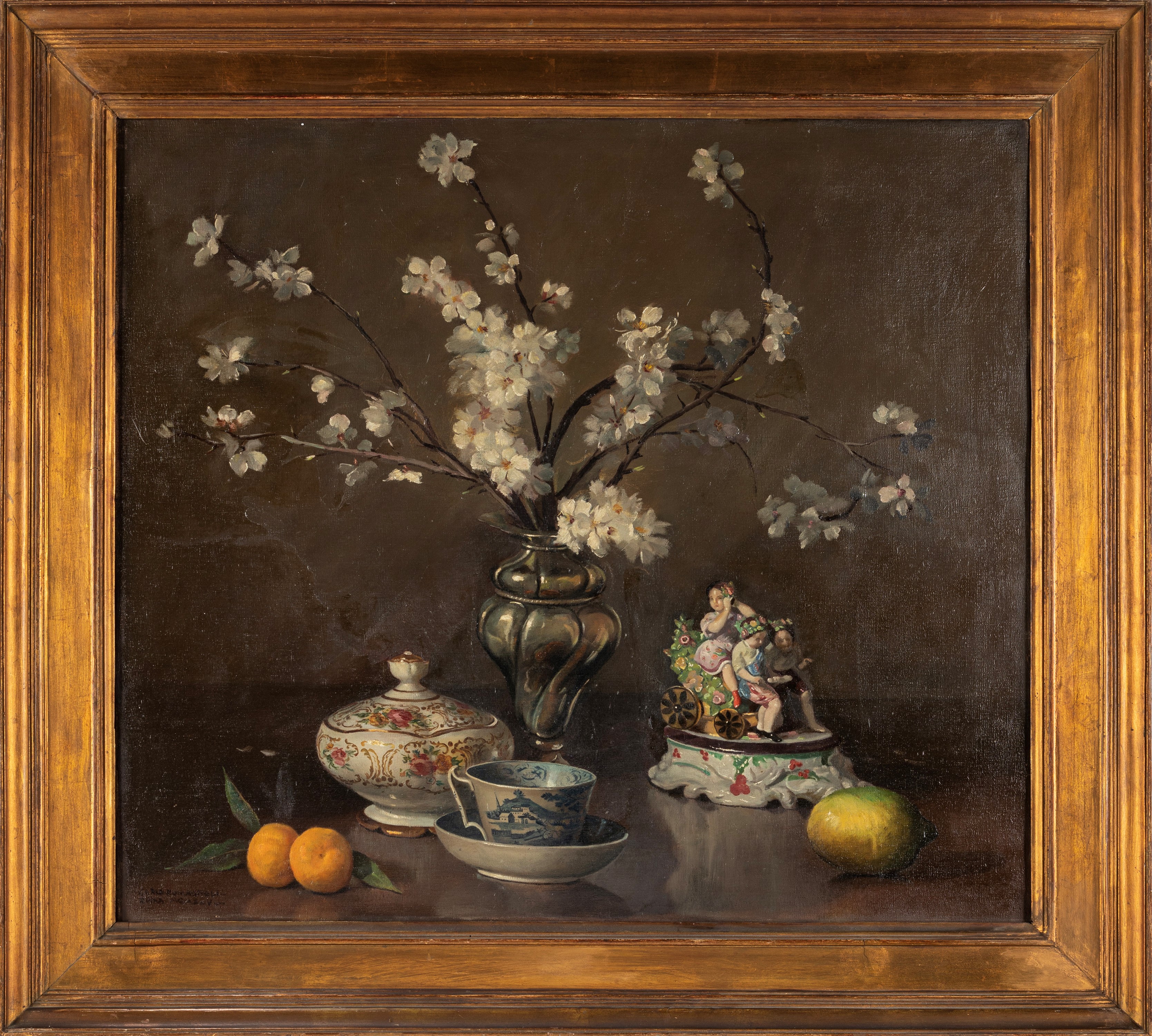 Carlo Romagnoli - Natura morta con fiori di ciliegio e porcellane, olio su tela