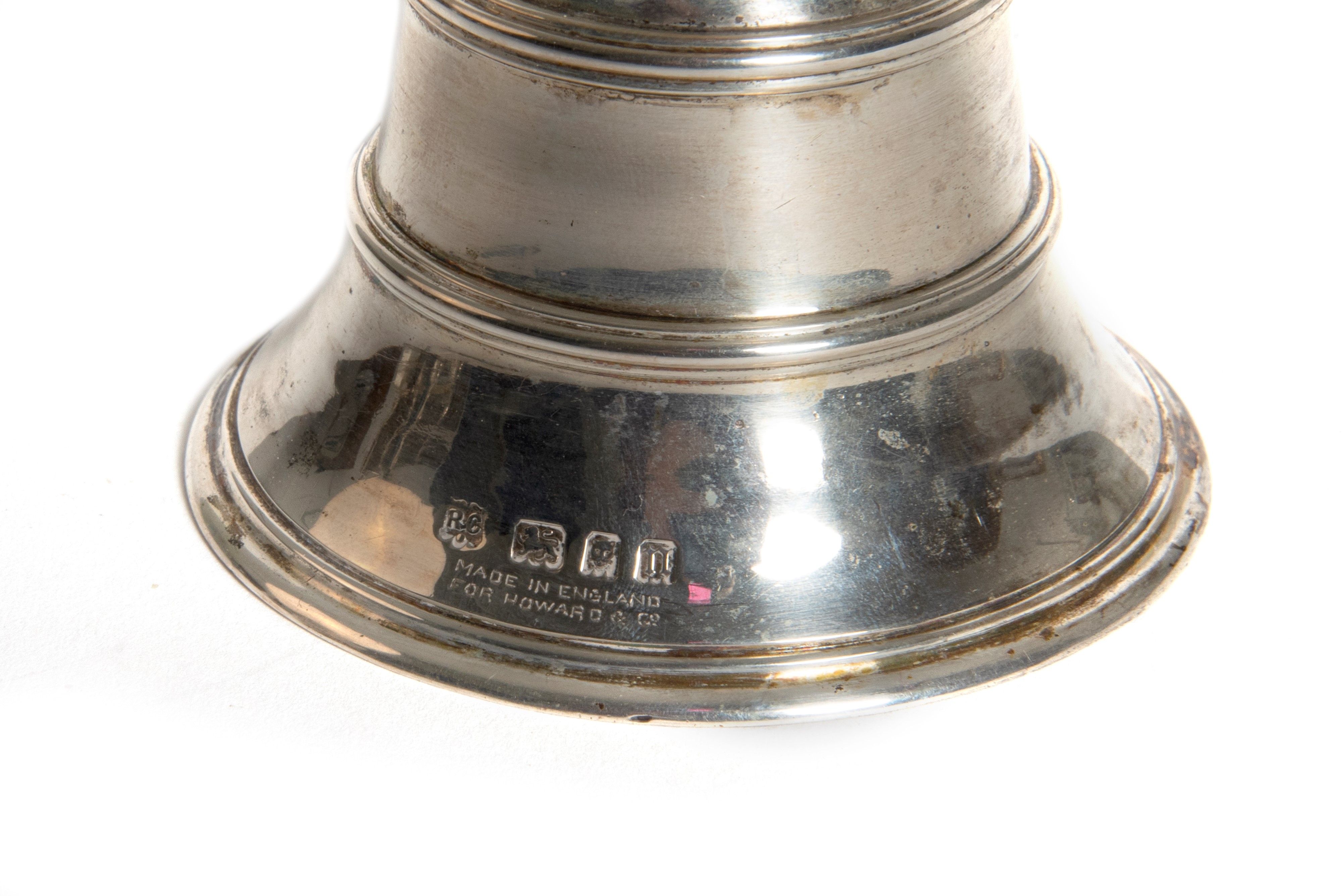 Due Campanelli in Argento, Londra, Inghilterra Secolo XX
