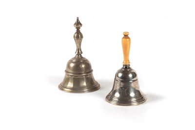 Due Campanelli in Argento, Londra, Inghilterra Inizi Secolo XX