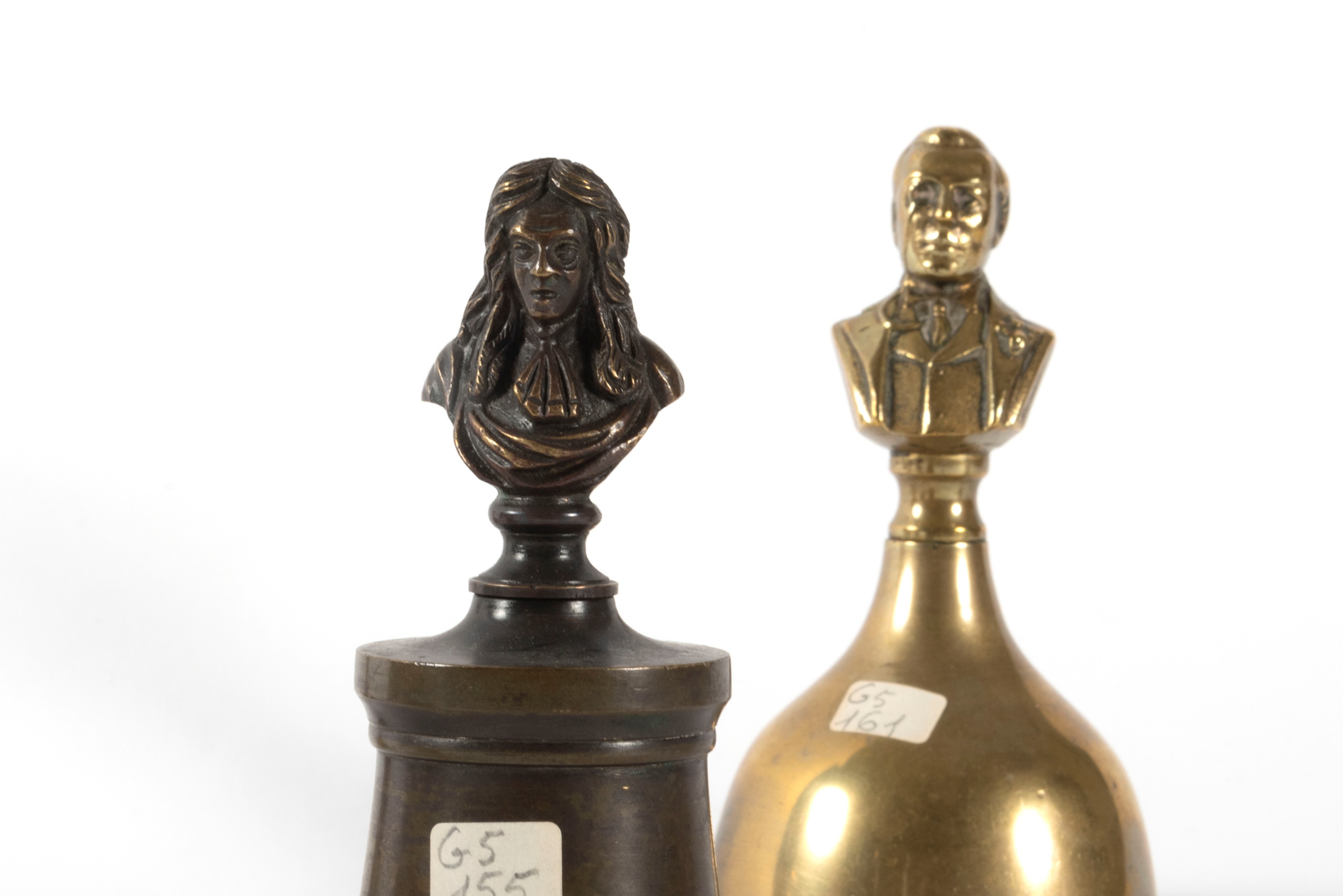 Lotto Composto da Otto Campanelli in Metallo e Legno, Inizio Secolo XX