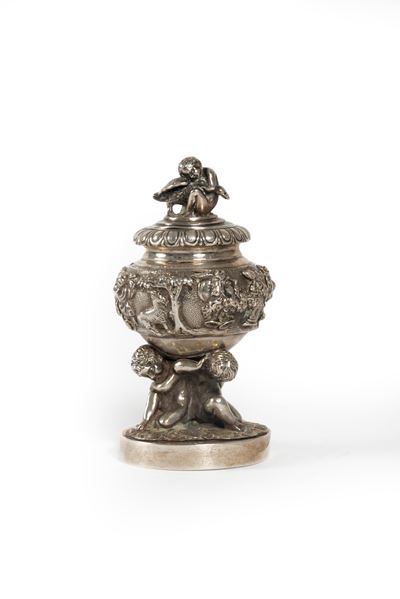 Piccolo Vaso con Coperchio in Argento, Secolo XIX