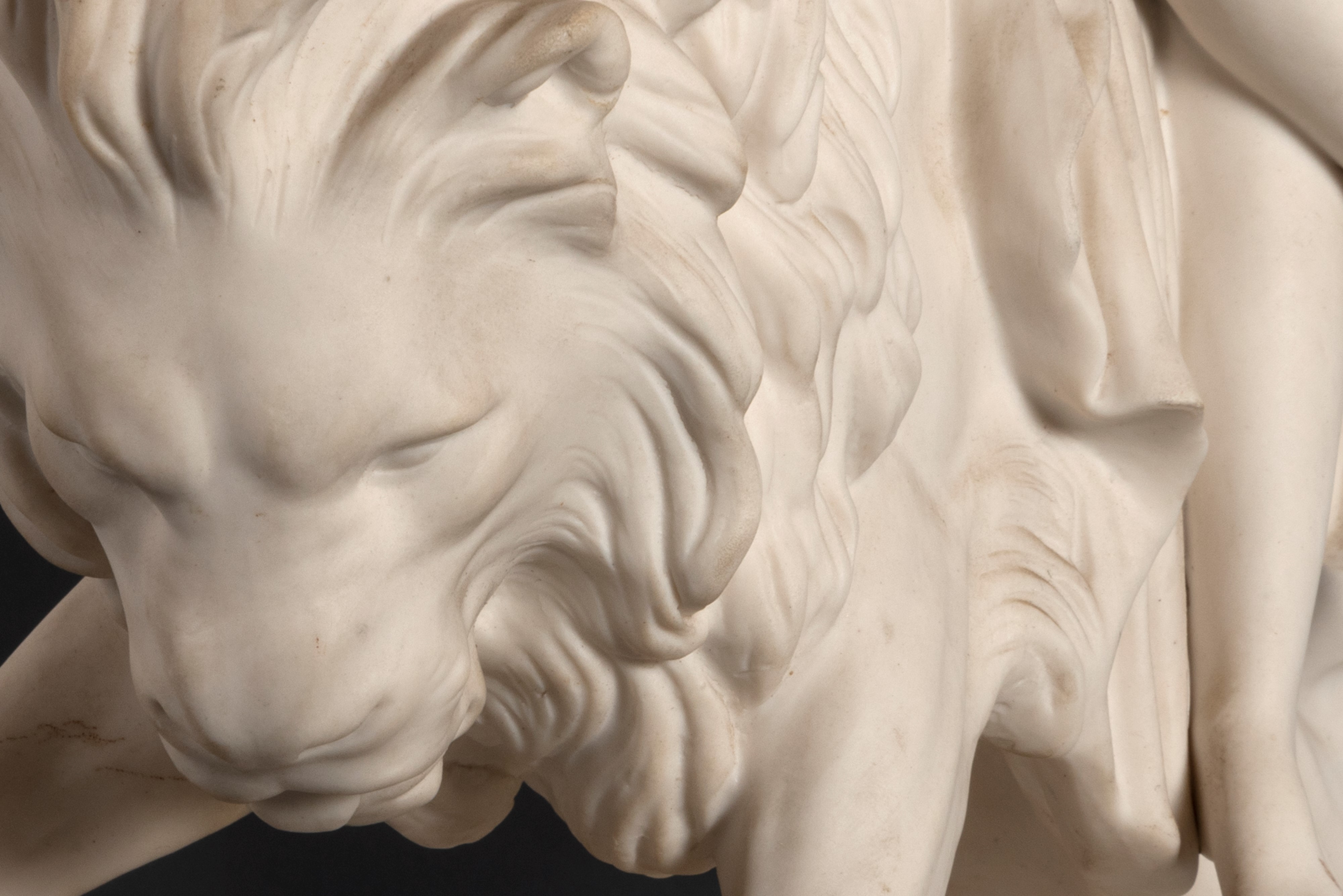 Scultura in Biscuit Raffigurante una e il Leone, Fine Secolo XIX - Inizi Secolo XX