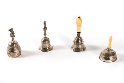 Lotto Composto da Quattro Campanelli in Argento, Londra, Inghilterra Secoli XIX-XX