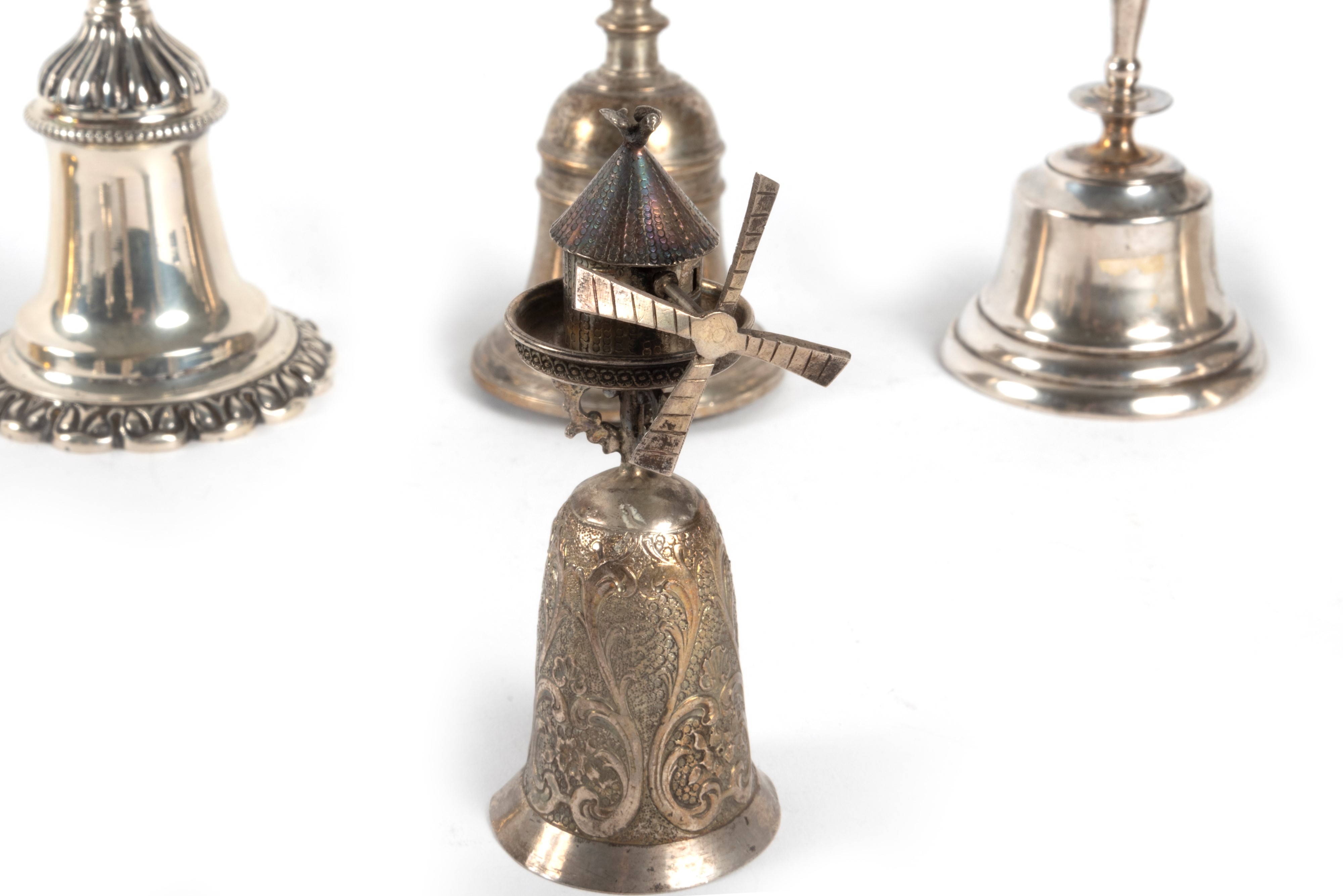 Lotto Composto da Dodici Campanelli in Argento, Secoli XIX - XX