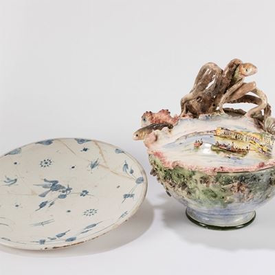 Zuppiera in Maiolica Policroma con Coperchio a Motivi Fitomorfi, Secolo XIX; e un Piatto in Maiol...