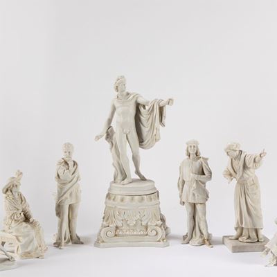 Lotto Composto da Sette Piccole Sculture Tratte da Antichi Modelli, in Biscuit, Secoli XIX-XX