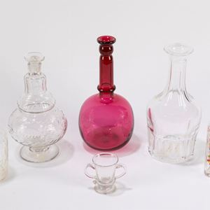 Lot consisting of six antique glass objects