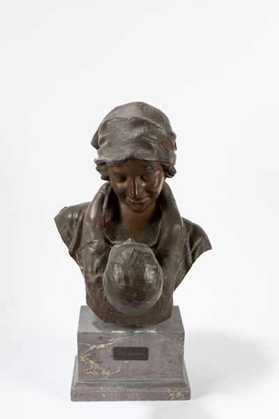 Scuola napoletana, Gioie materne, scultura in bronzo su base in marmo