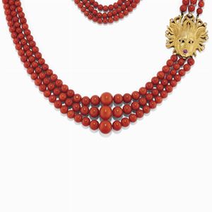 Collana con corallo