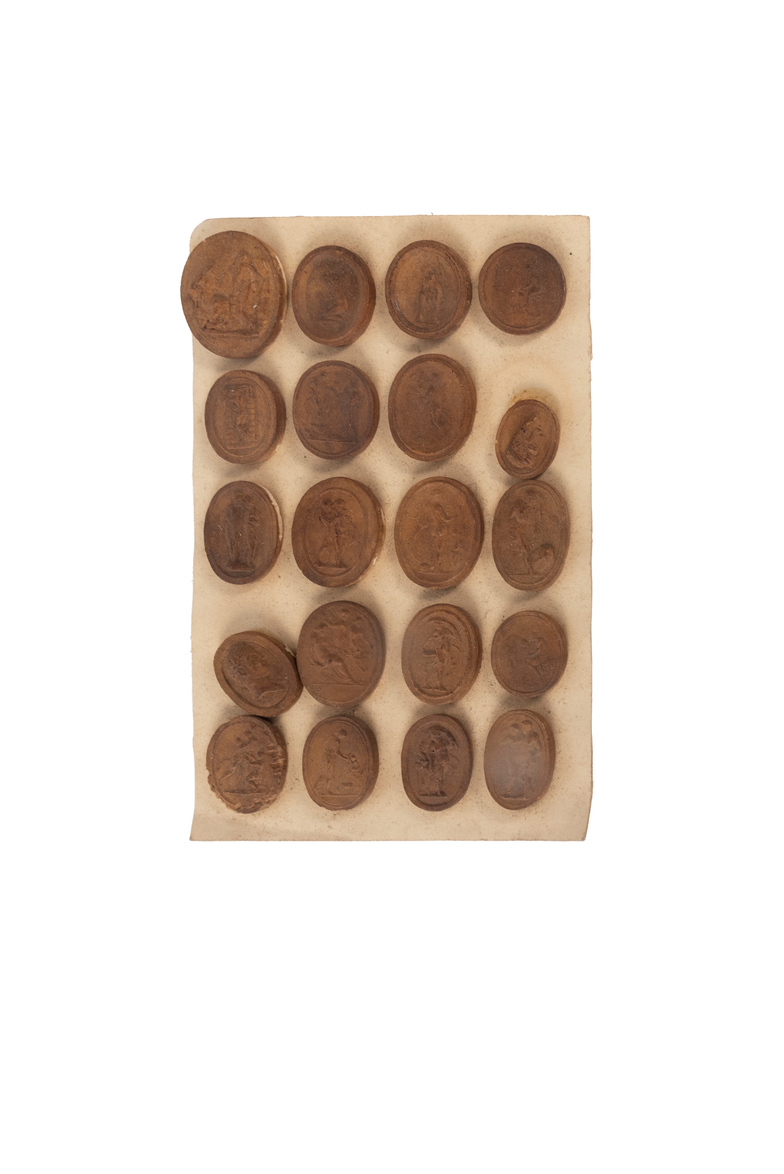 Lotto Composto da 193 Calchi in Gesso da Antichi Cammei